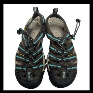 Keen size 7.5 women’s shoes/sandals/water shoes. Gray, black, teal color